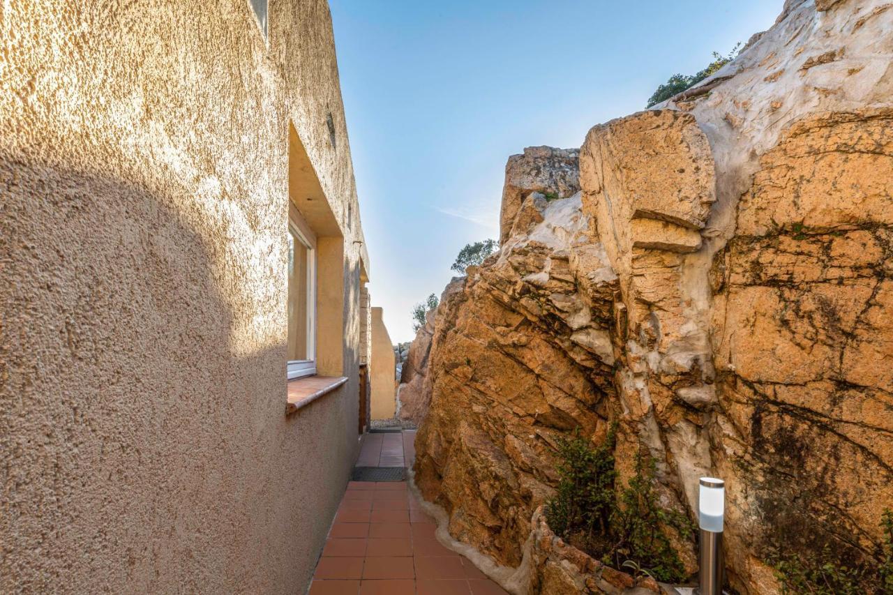 Villa Esmeralda - Free Wifi - With Swimming Pool Costa Paradiso Exterior photo